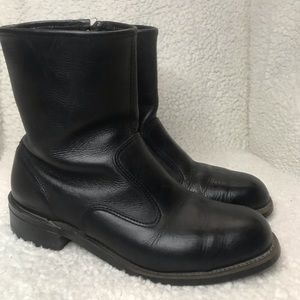 Iron Age black steel toe work boot size 8M